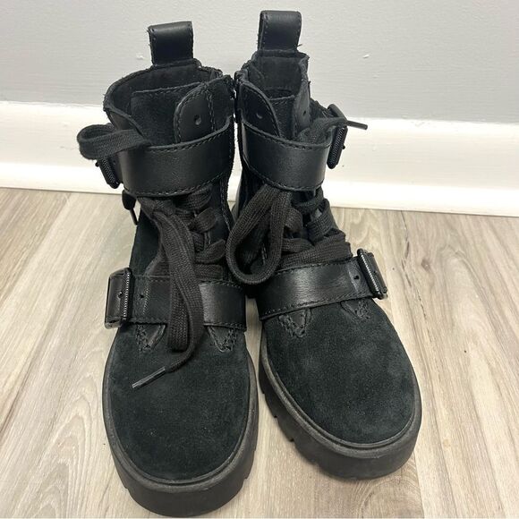 Ugg Boots Women’s 5 Zorrah Black Suede Leather Combat Ankle with Buckle Detail - Picture 3 of 8